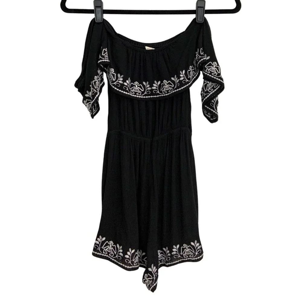 Cold Shoulder Strapless Romper - Picture 2 of 6